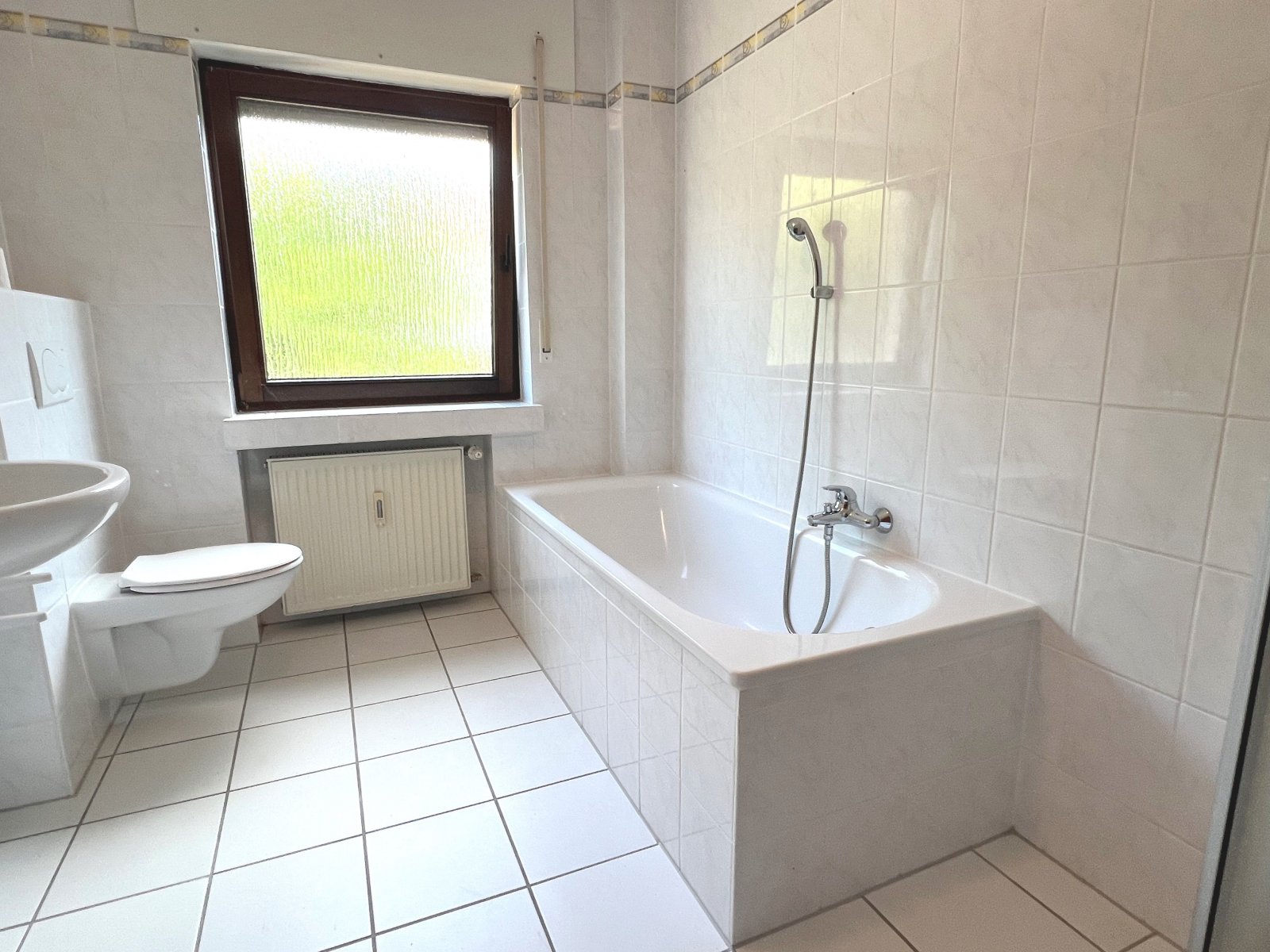 Zweiparteienhaus mit idyllischem Garten in Dietzenbach-Hexenberg!