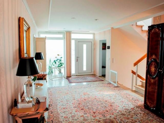 Exklusive Traumvilla: Stilvoller Komfort und modernes Design in Dreieich-Götzenhain vereint!
