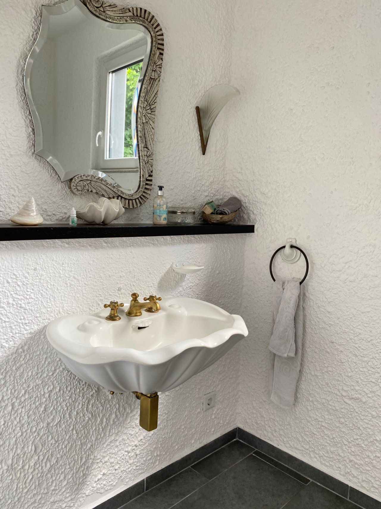 Exklusiv Immobilien Vertriebs GmbH/ Gäste-WC Exklusiv Immobilien Vertriebs GmbH/ Gäste-WC